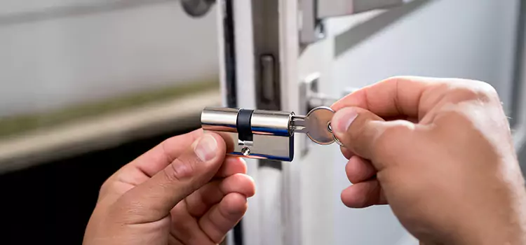 Emergency Locksmith for House Holt